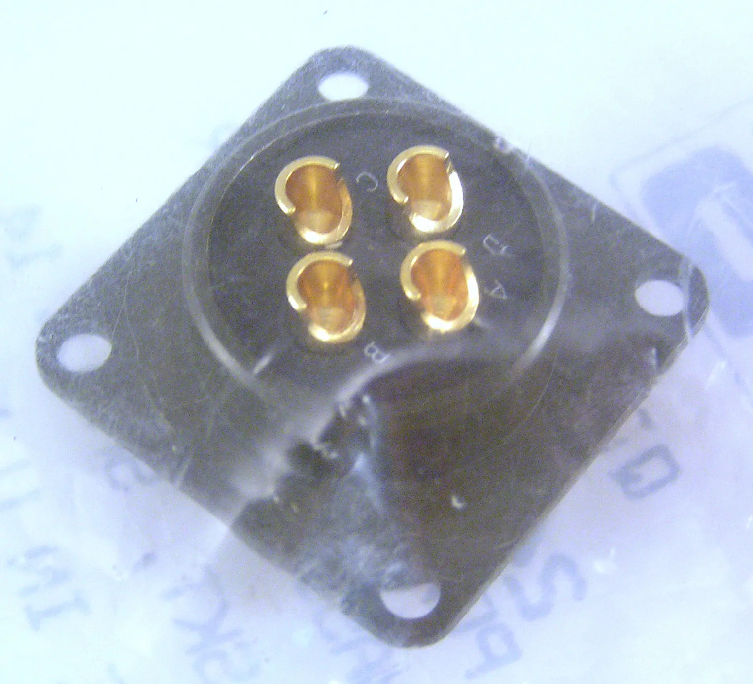 Amphenol 62GB-12E14-04SN 4 Way Chassis Mount Socket MBG010B - Image 5